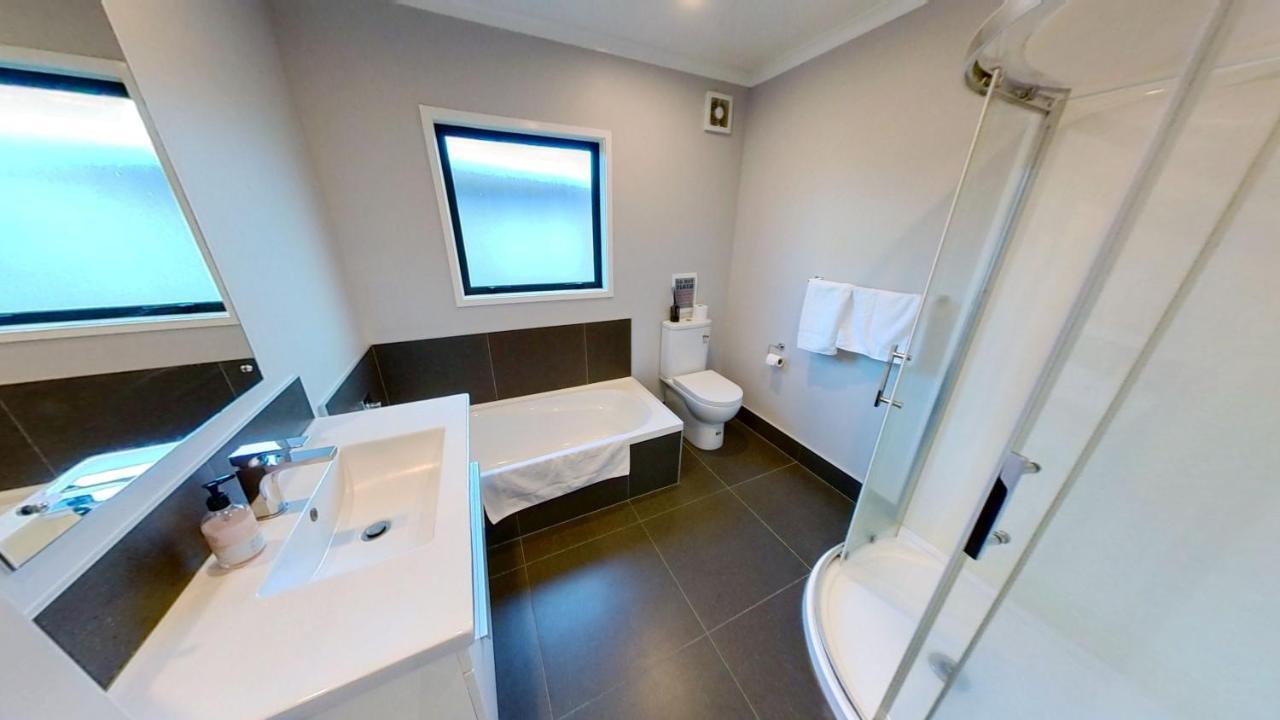 Full Holiday Home To Yourself, Up To 21 Guests Atiamuri Eksteriør bilde